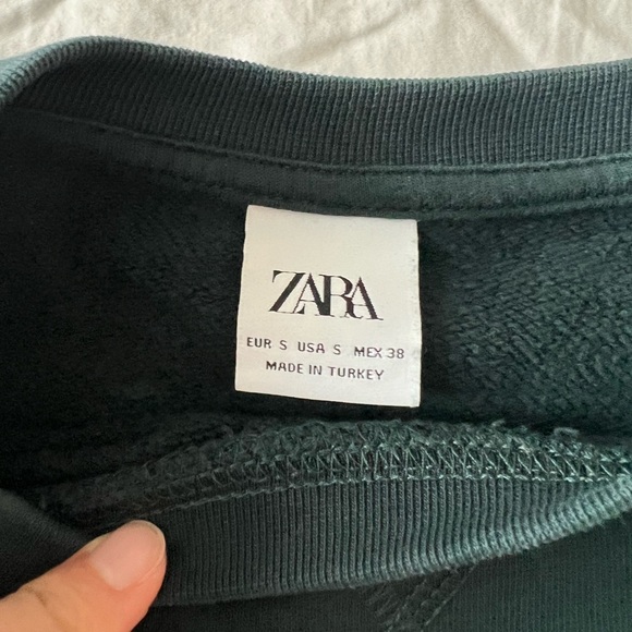 ZARA Sweatshirt - Picture 2 of 4